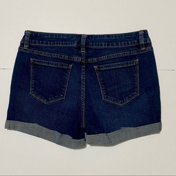 A.N.A. New Approach Denim Shorts ~ Blue Cuff Bottoms ~ Size 28/6 ~ EUC!! - Picture 3 of 6